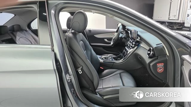 Mercedes-Benz C-Class W205 2018 Серый из Кореи, фото 3