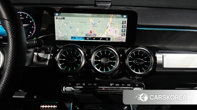 Mercedes-Benz GLB-Class X247 2022 Белый из Кореи, фото 3