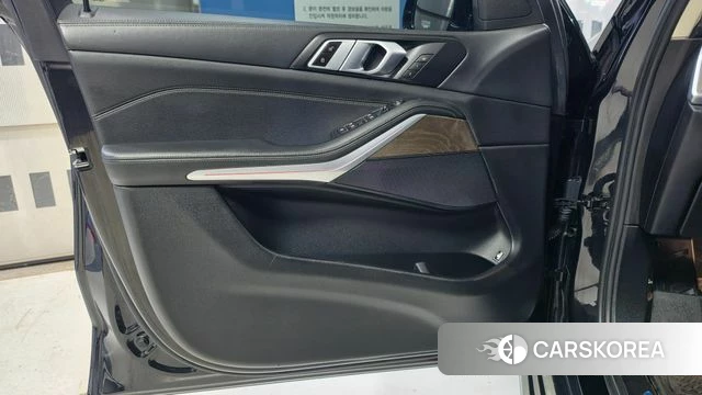 BMW X5 (G05) 2021 Черный из Кореи, фото 3