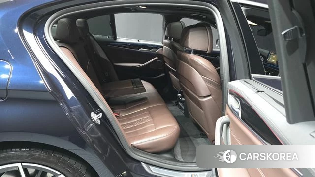 BMW 5 Series (G30) 2022 Черный из Кореи, фото 3