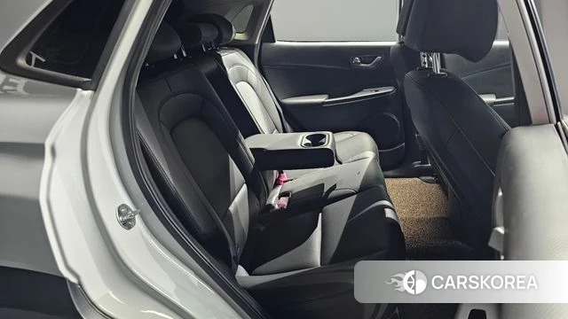 Hyundai Kona Electric 2018 Серебристо-серый из Кореи, фото 3