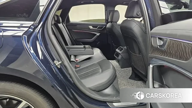 Audi A6 (C8) 2021 Синий из Кореи, фото 3