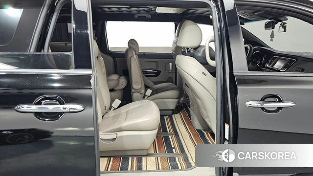 Kia The New Carnival 2018 Черный из Кореи, фото 3