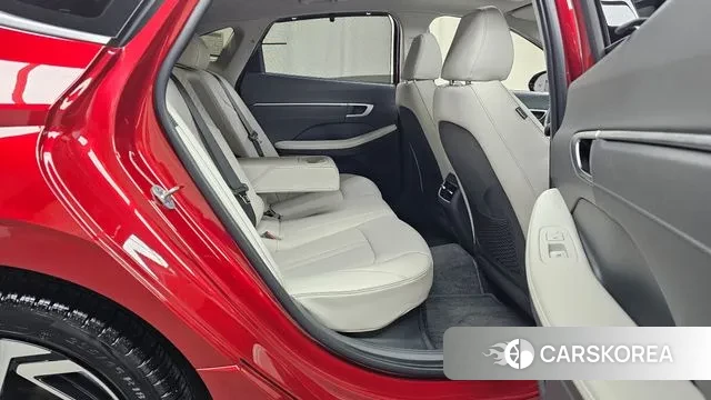 Hyundai Sonata D Edge Hybrid (DN8) 2024 Красный из Кореи, фото 3