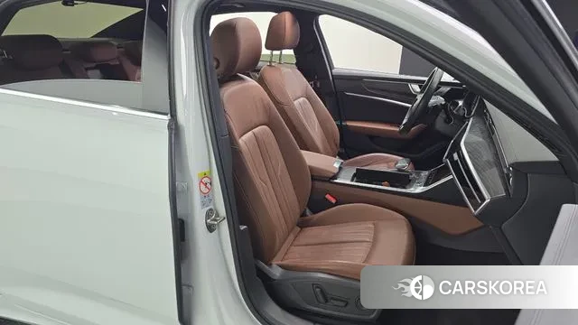 Audi A6 (C8) 2019 Белый из Кореи, фото 3