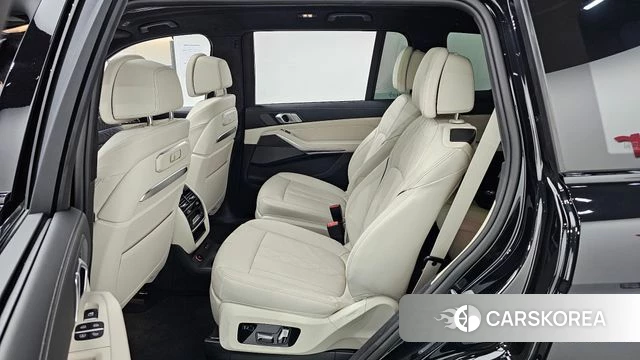 BMW X7 (G07) 2025 Черный из Кореи, фото 3