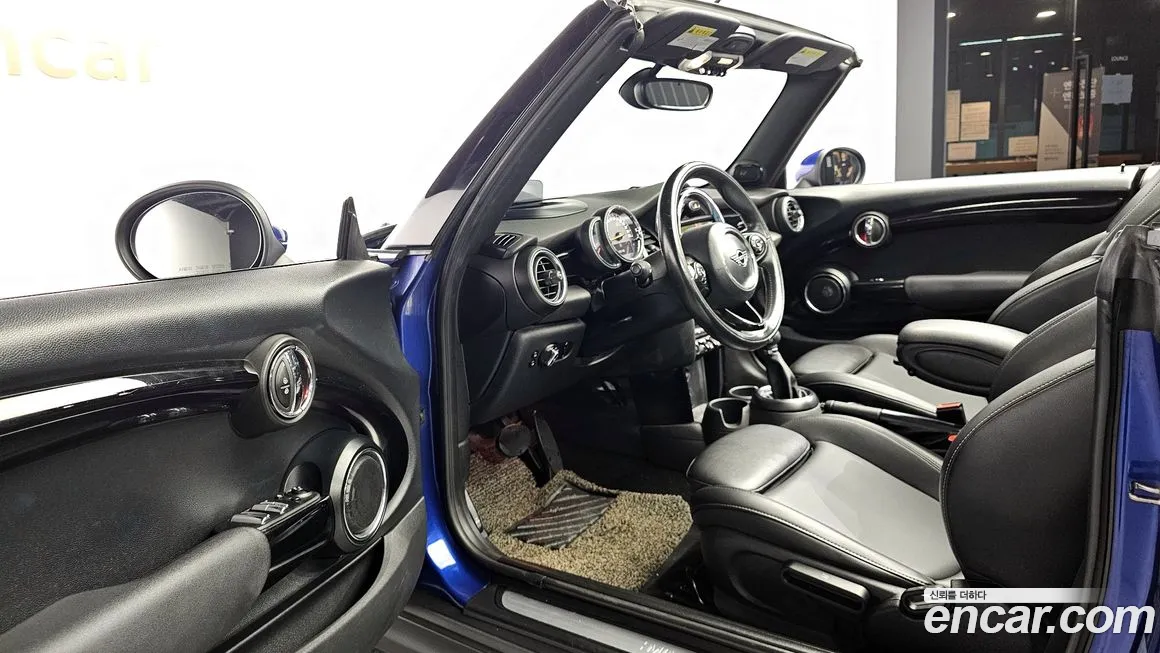 Mini Cooper Convertible 2019 Синий из Кореи, фото 3