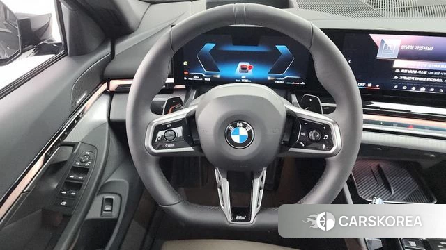 BMW 5 Series (G60) 2025 Серый из Кореи, фото 3