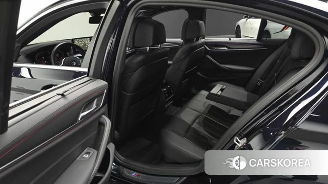 BMW 5 Series (G30) 2022 Черный из Кореи, фото 3