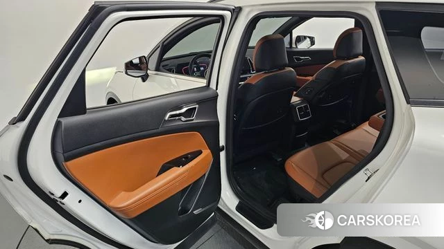 Kia Sportage 5th Generation 2021 Белый из Кореи, фото 3