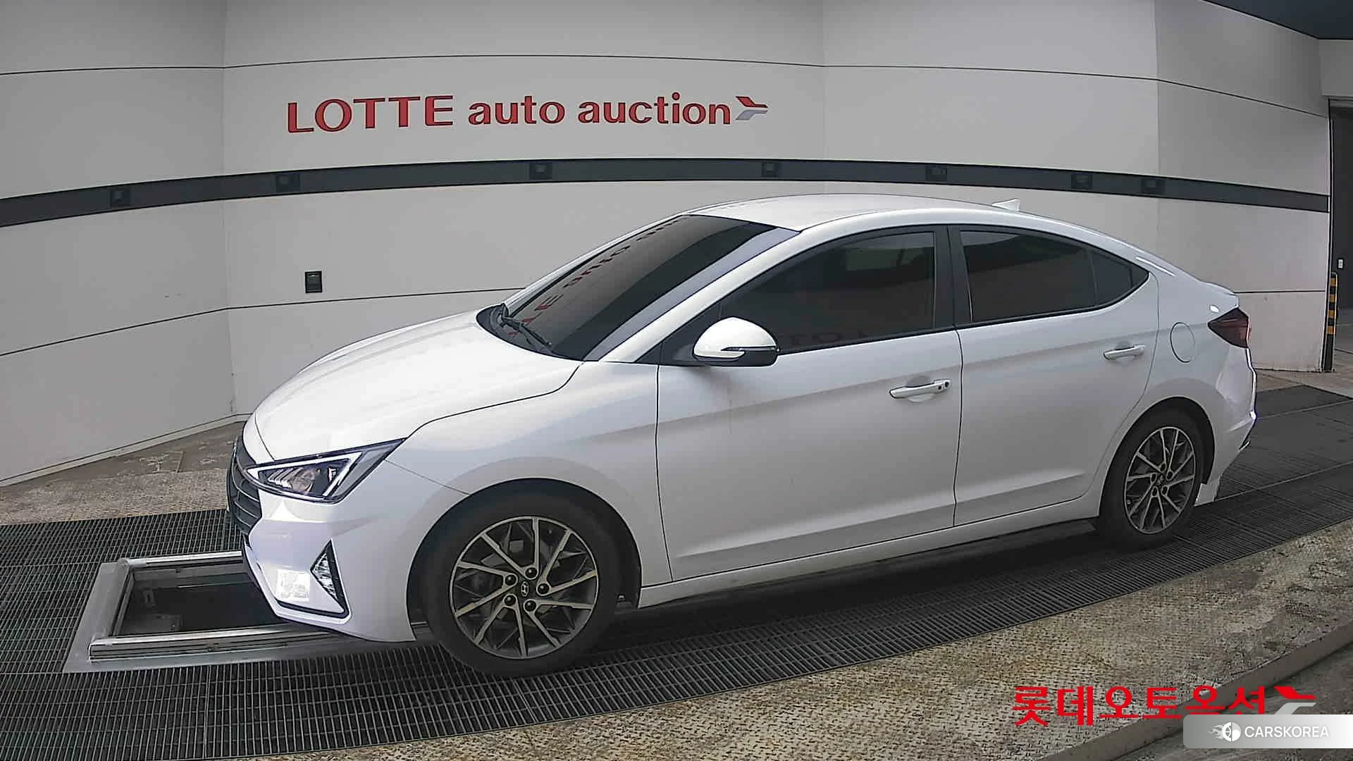 Hyundai Avante 2020 Polar White из Кореи, фото 3