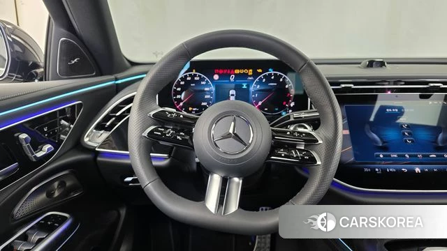 Mercedes-Benz E-Class W214 2024 Черный из Кореи, фото 3