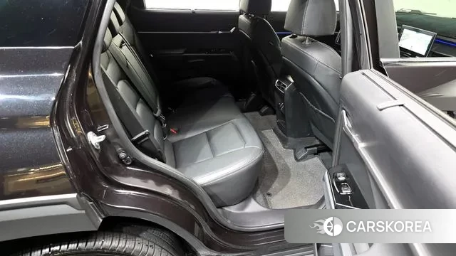 Ssangyong Torres 2023 Черный из Кореи, фото 3