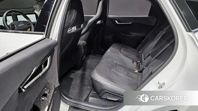 Kia EV6 2023 Белый из Кореи, фото 3