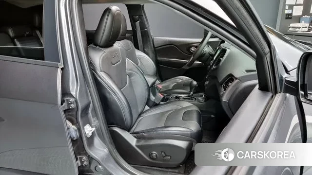 Jeep Cherokee (KL) 2022 Серый из Кореи, фото 3