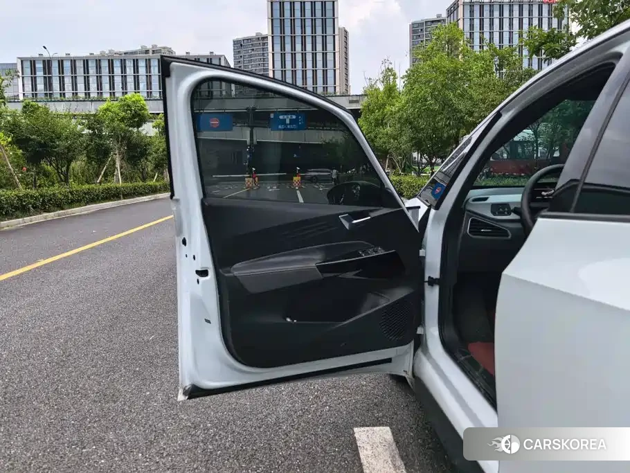Volkswagen ID.3 2023 Белый из Китая, фото 3