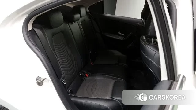 Mercedes-Benz A-Class W177 2020 Белый из Кореи, фото 3