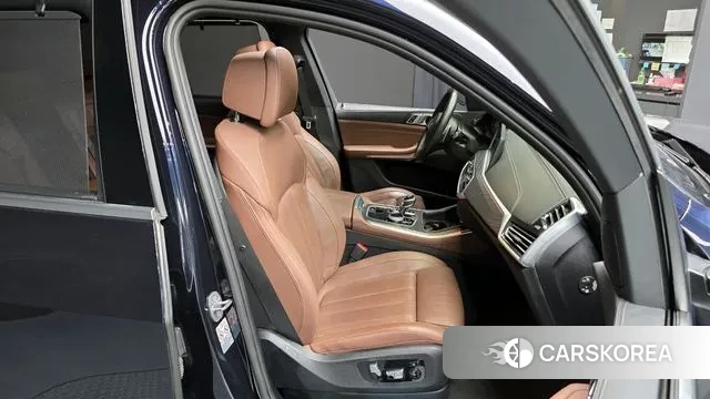 BMW X5 (G05) 2022 Черный из Кореи, фото 3