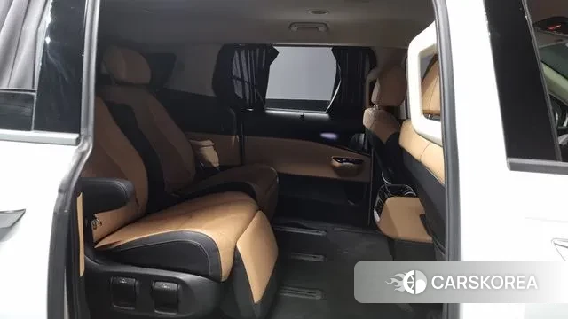 Kia Carnival 4th generation 2023 Белый из Кореи, фото 3