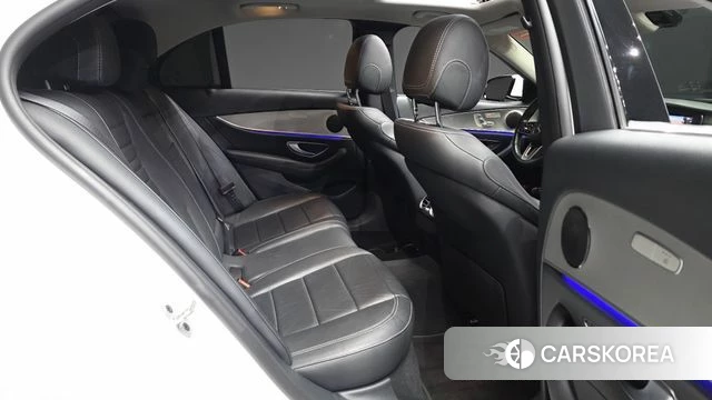 Mercedes-Benz E-Class W213 2019 Белый из Кореи, фото 3