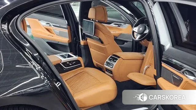 BMW 7 Series (G11) 2020 Черный из Кореи, фото 3