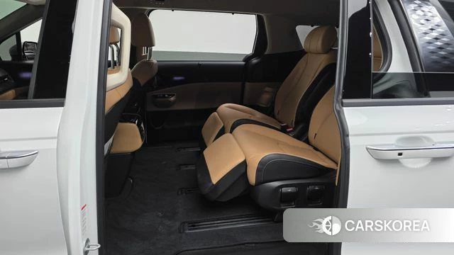Kia Carnival 4th generation 2023 Белый из Кореи, фото 3