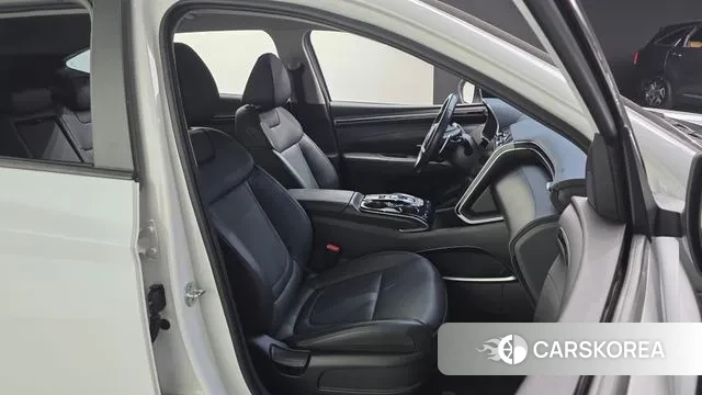 Hyundai Tucson (NX4) 2022 Белый из Кореи, фото 3