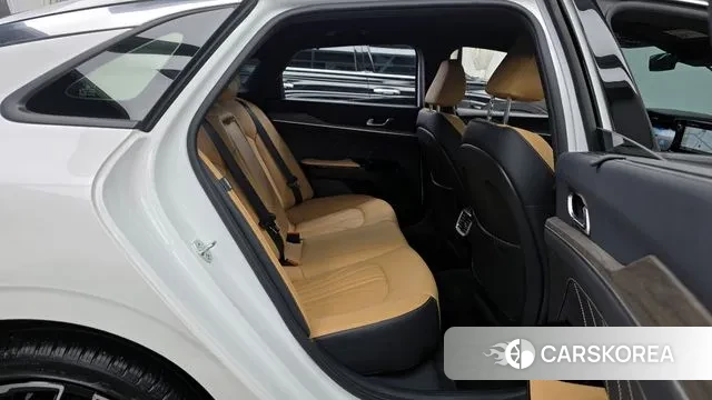 Kia K5 3rd generation 2023 Белый из Кореи, фото 3