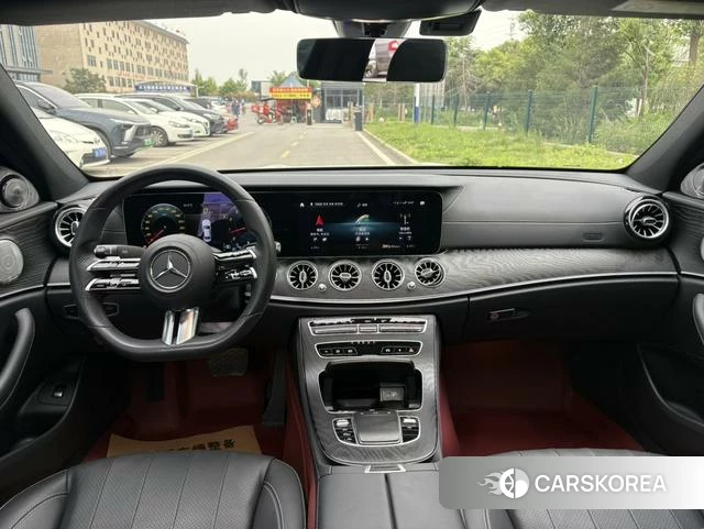 Mercedes-Benz E-class (imported) 2021 Белый из Китая, фото 3