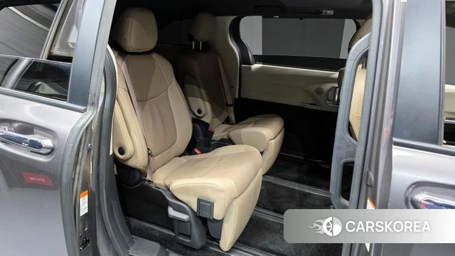 Toyota Sienna 4th Generation 2023 Серый из Кореи, фото 3