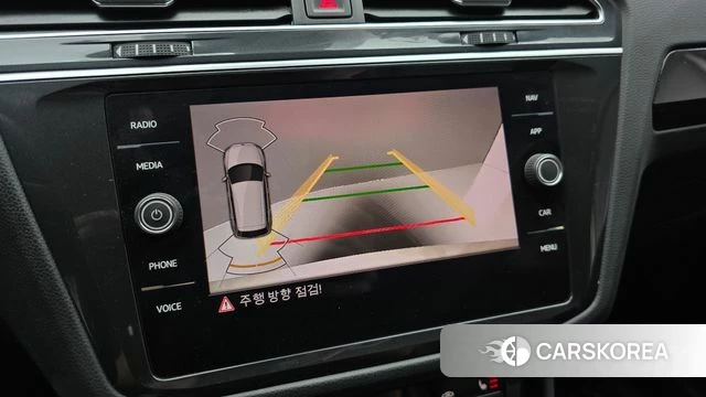Volkswagen Tiguan second Generation 2021 Белый из Кореи, фото 3