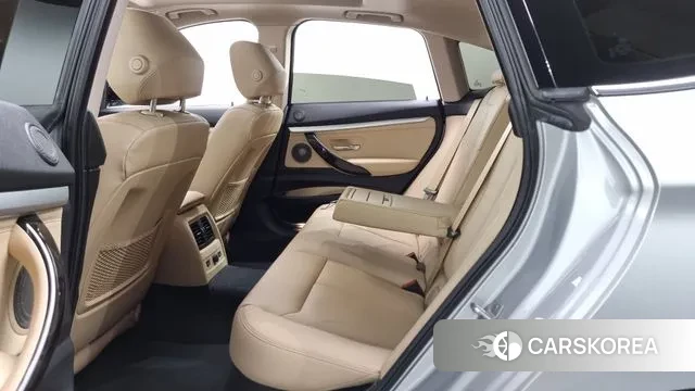 BMW 3 Series GT (F34) 2020 Серебряный из Кореи, фото 3