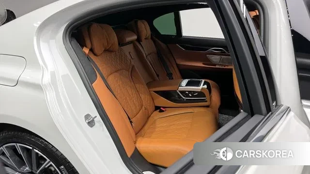 BMW 7 Series (G11) 2022 Белый из Кореи, фото 3