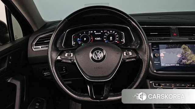 Volkswagen Tiguan Allspace 2020 Черный из Кореи, фото 3