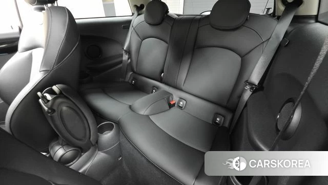 Mini Cooper 2021 Жемчужный цвет из Кореи, фото 3