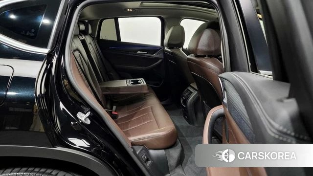 BMW X4 (G02) 2024 Черный из Кореи, фото 3