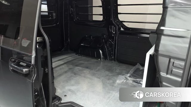 Hyundai Staria 2025 Черный из Кореи, фото 3