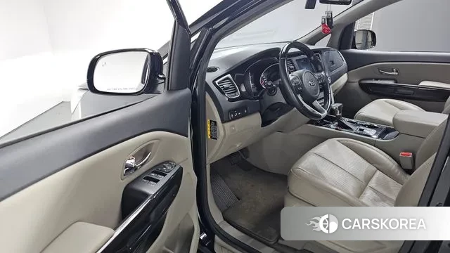 Kia The New Carnival 2018 Черный из Кореи, фото 3