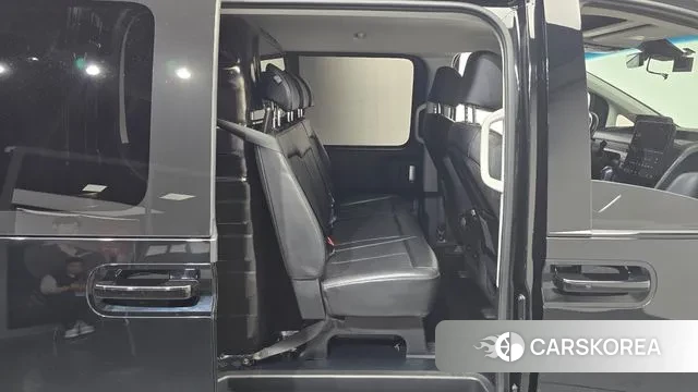 Hyundai Staria 2022 Черный из Кореи, фото 3