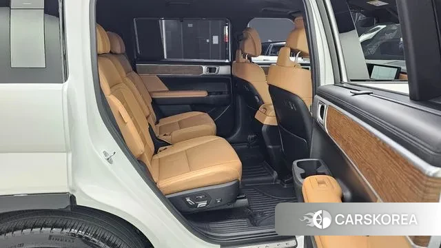 Hyundai Santa Fe (MX5) 2023 Белый из Кореи, фото 3