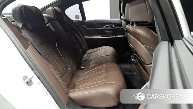 BMW 7 Series (G11) 2019 Белый из Кореи, фото 3