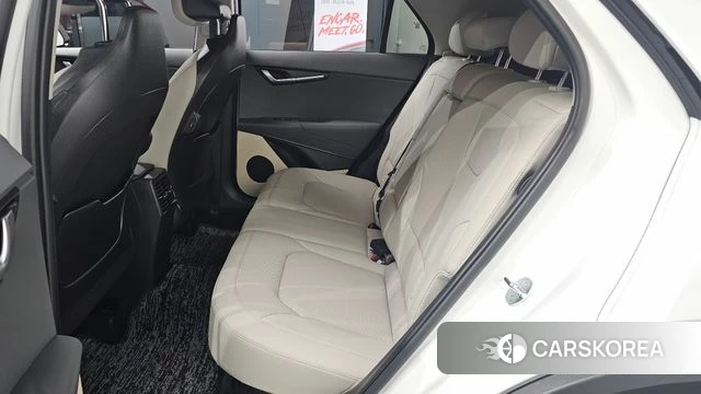 Kia Di Ol Nu Niro 2025 Белый из Кореи, фото 3