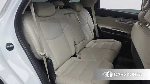 Genesis GV70 2023 Белый из Кореи, фото 3