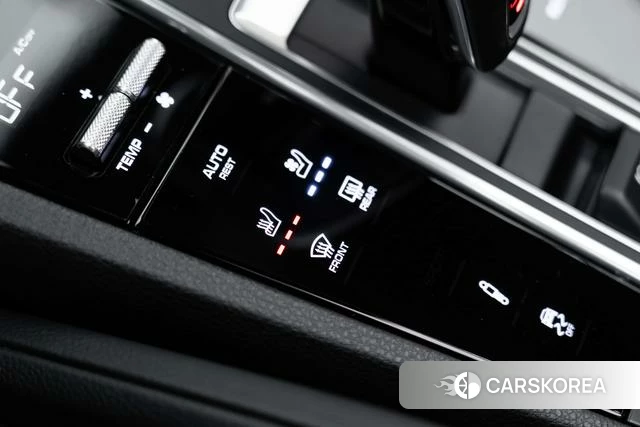 Porsche Cayenne E-Hybrid 2020 Темно-серый из Китая, фото 3
