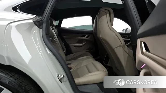 Porsche Taycan 2022 Серебристо-серый из Кореи, фото 3