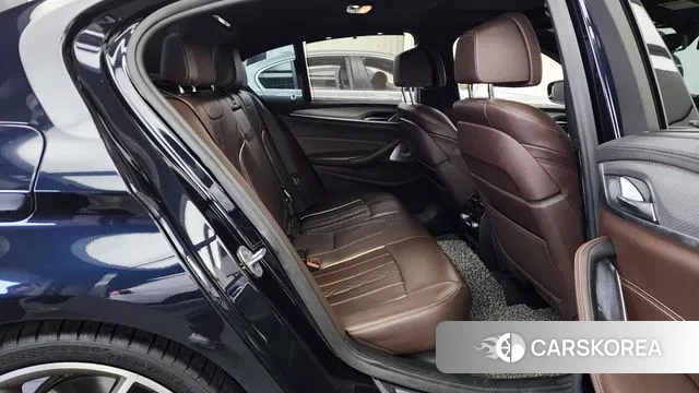 BMW 5 Series (G30) 2019 Черный из Кореи, фото 3