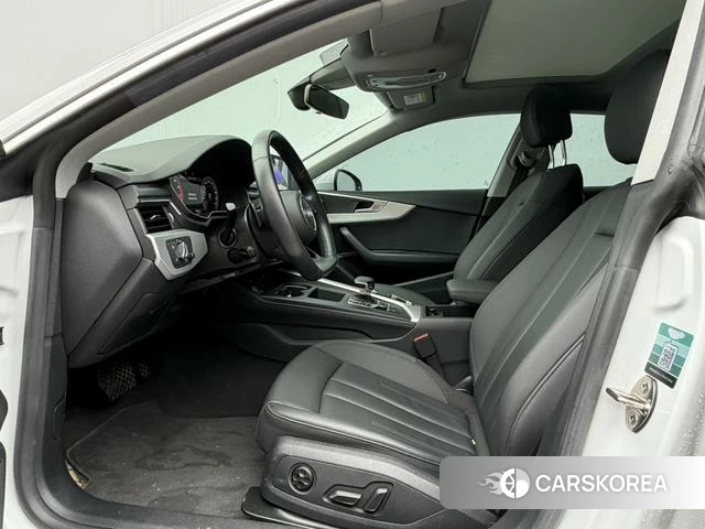 Audi A5 2021 Белый из Китая, фото 3
