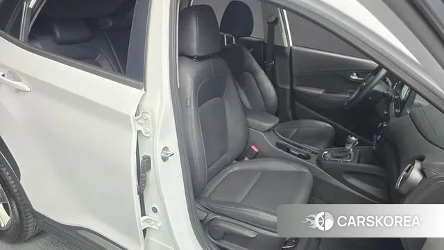 Hyundai The New Kona 2021 Белый из Кореи, фото 3