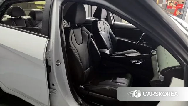 Hyundai Avante (CN7) 2021 Белый из Кореи, фото 3