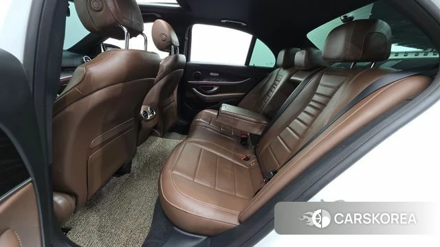 Mercedes-Benz E-Class W213 id 4623644 из Кореи 3